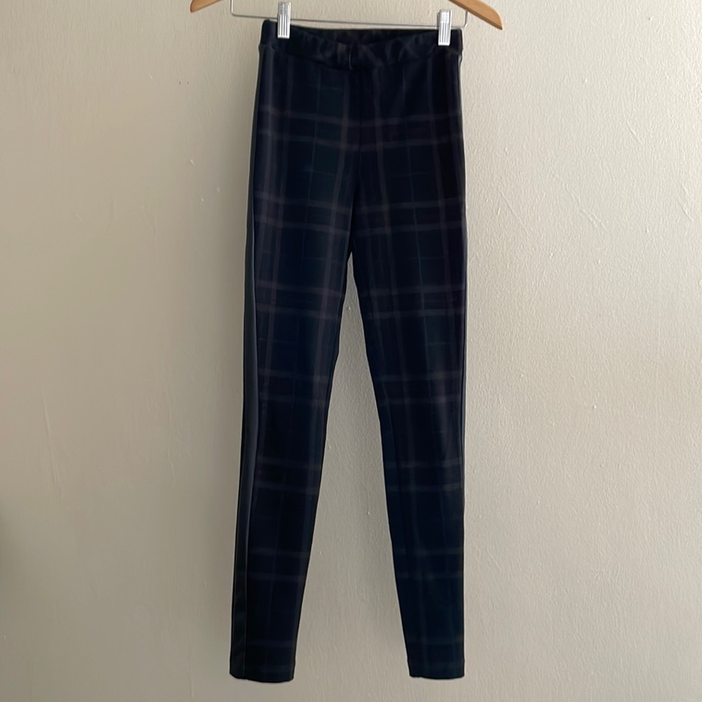 Slate and Willow plaid stretch pants with leather striping. Size XS